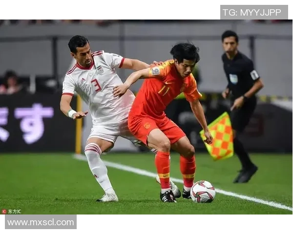 中国足球球星的成长历程与成就探索从他们的奋斗到辉煌背后的故事 中国足球球星的成长历程与成就探索从他们的奋斗到辉煌背后的故事