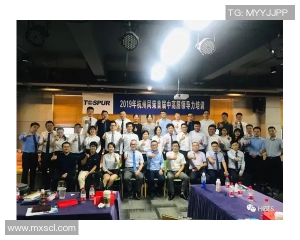 内向球员如何在足球场上突破自我展现才华与领导力